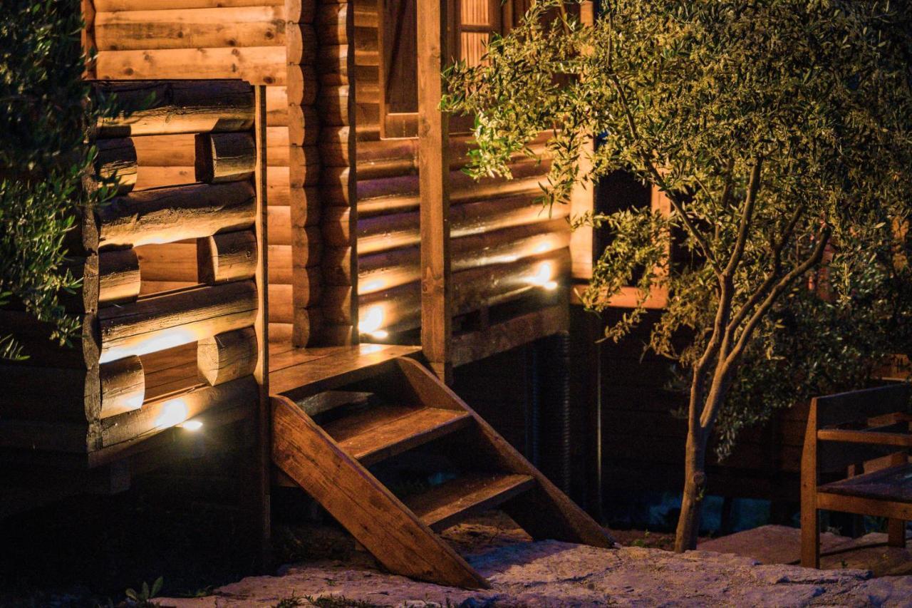 Madre Natura Glamping อุลซิน ภายนอก รูปภาพ