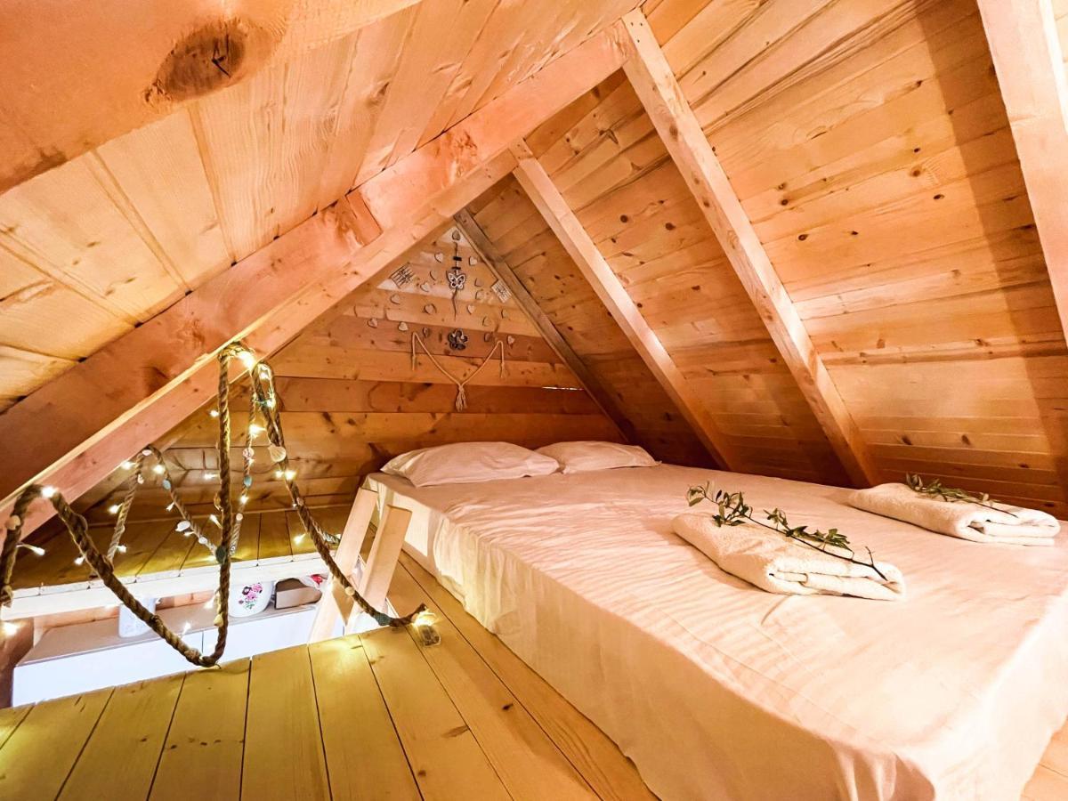 Madre Natura Glamping อุลซิน ภายนอก รูปภาพ