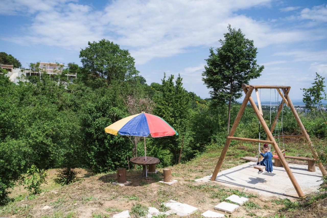Madre Natura Glamping อุลซิน ภายนอก รูปภาพ